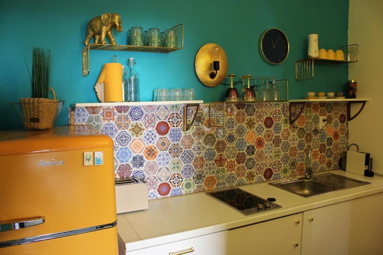 Oh La La Apartment Old Town ロヴィニ エクステリア 写真
